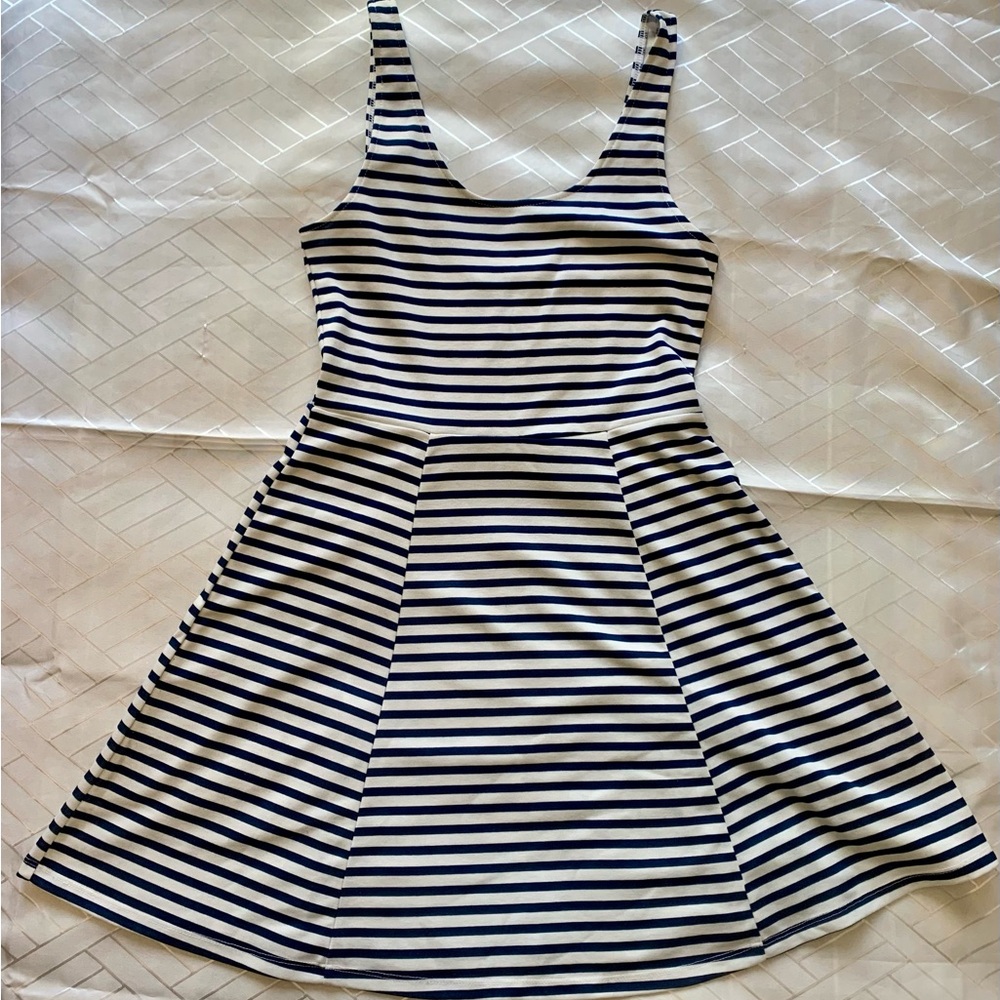 Super cute H&M navy blue and white nautical Striped Sleeveless skater Dress